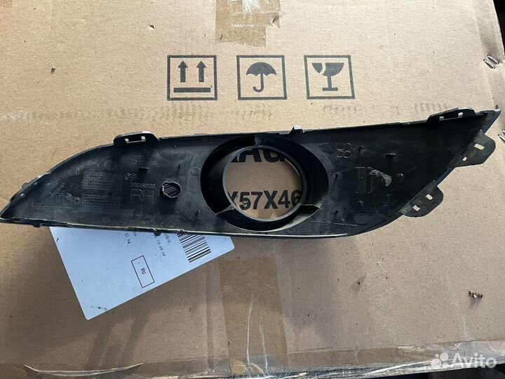 Накладка противотуманной фары Opel Astra H