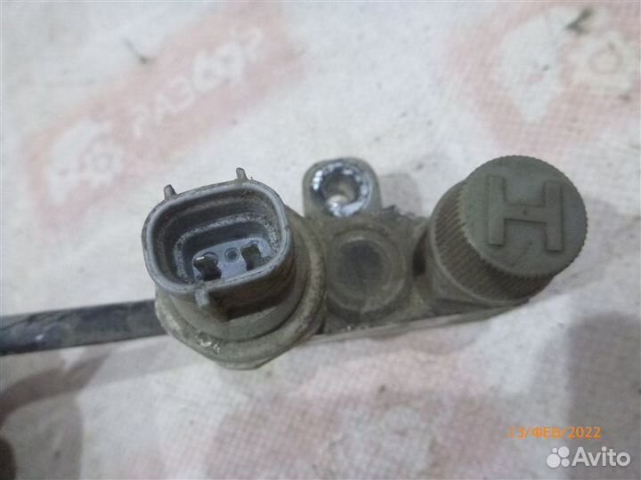 Клапан кондиционера Mitsubishi Pajero V25W 6G74