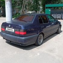 Volkswagen Vento 1.6 MT, 1997, 170 000 км, с пробегом, цена 60 000 руб.