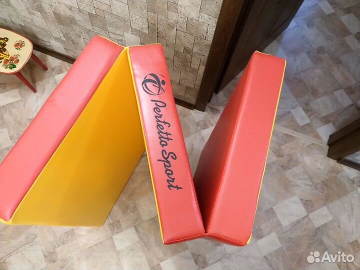 Мат спортивный