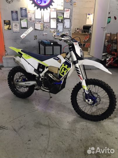 Мотоцикл Regulmoto Legend 300 с птс