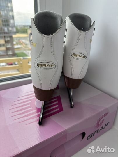 Фигурные коньки graf topas