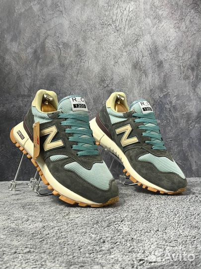 Кроссовки New Balance 1300
