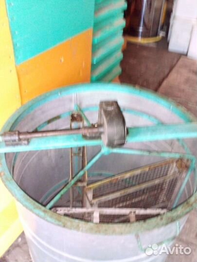 Медогонка 3 рамочная