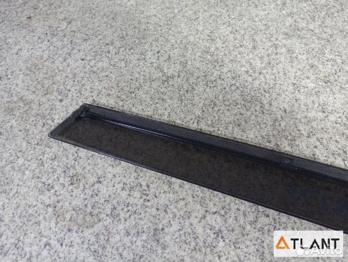 Ветровик задний левый subaru outback