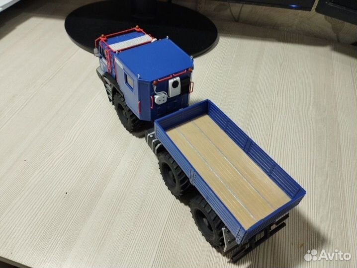 1:43 Сборная модель Грузовик 5345 Арктика