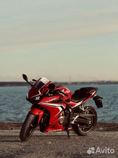 Honda CBR 400R