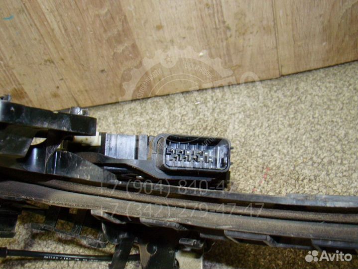 Замок двери задней правой Ford Focus 2