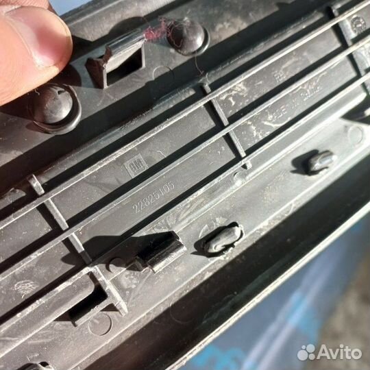 Накладка порога внутренняя задняя правая Cadillac