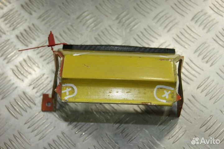 Пластик стоп-сигнала Yamaha FZR400RR