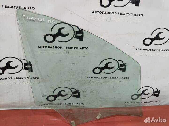 Переднее левое стекло Peugeot 307