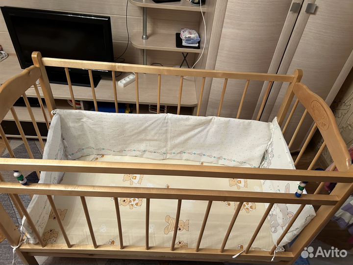 Детская кроватка