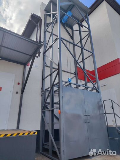 Грузовой подъёмник (лифт) консольный / мачтовый