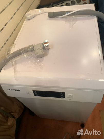 Посудомоечная машина Samsung DW50R4050FW/WT белая