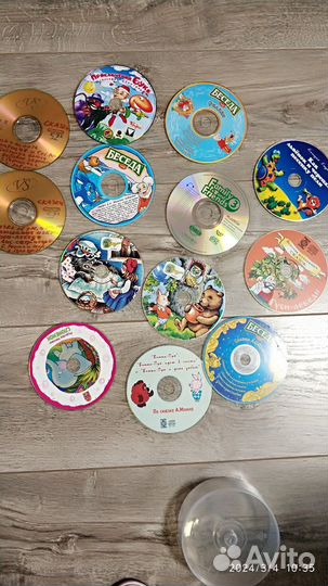 DVD плеер с 2 микрофонами и диск с караоке