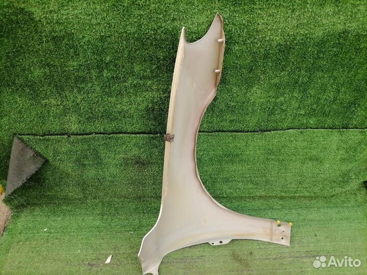 Крыло переднее левое Volvo V70 BW дефект