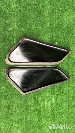 Стекло кузовное глухое левое ваз 21099,2115