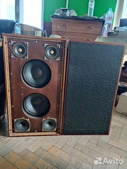 Акустические колонки 