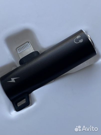 Переходник lightning на 3.5 jack с зарядкой