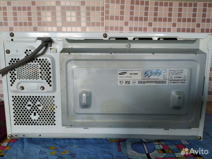 Продается свч печь samsung