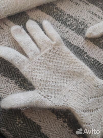 Перчатки и платок паутинка из козьего пуха