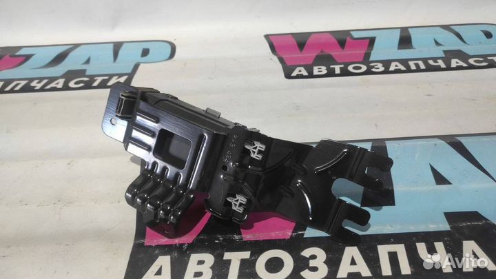 Блок предохранителей Chevrolet Equinox 3 2019