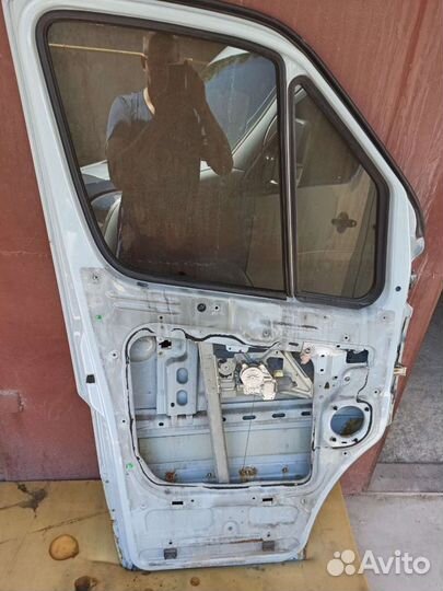 Дверь передняя боковая MB Sprinter w906 VW Crafter