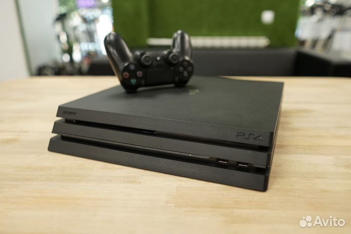 Sony PS4 Pro 1 Tb + 40 игр EA Play + Гарантия