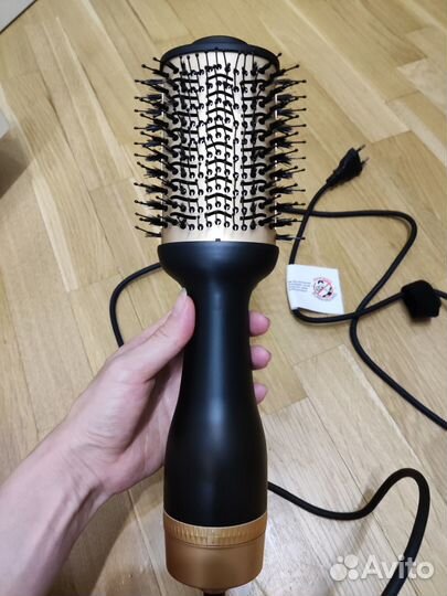 Фен-щетка для укладки