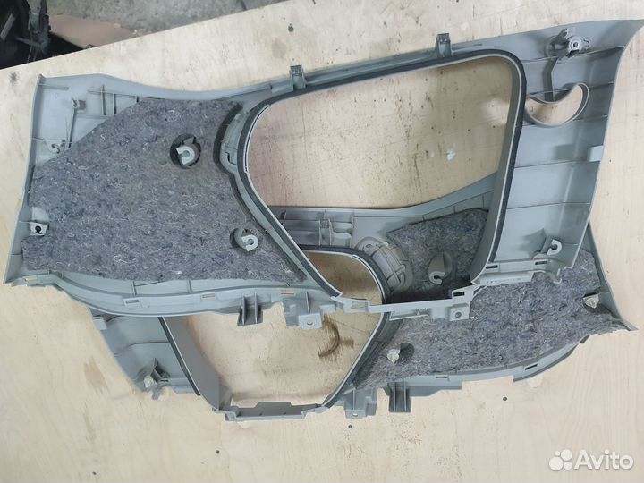 Обшивка богажника верхняя митсубиси аутлендер XL