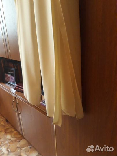 Костюмы женские