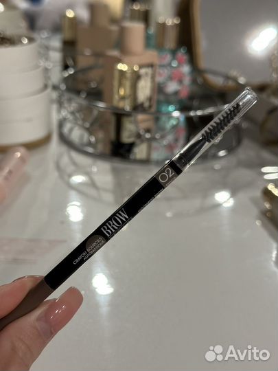 Карандаш для бровей