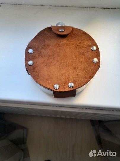 Фляжка в чехле из натуральной замши