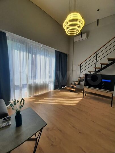 3-к. квартира, 80 м², 2/4 эт.