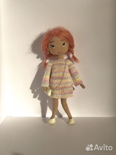 Кукла ручной работы вязаная
