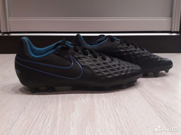 Футбольные бутсы nike tempo