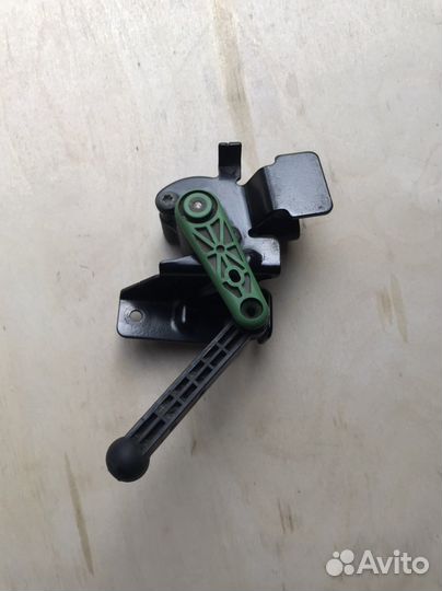 Датчик подвески 5Q0907503 Passat B8