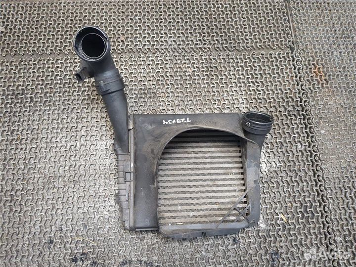 Радиатор интеркулера Volkswagen Touareg, 2004