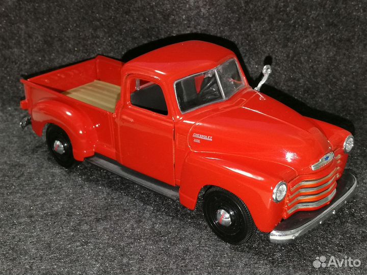 Модель 1:25 Maisto Chevrolet 3100 Pickup