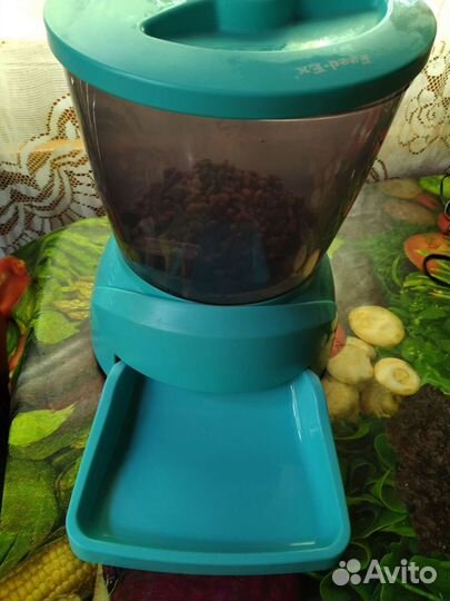 Автоматическая Кормушка для кошек