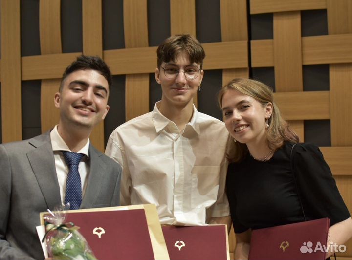 Репетитор по японскому языку (с японкой)