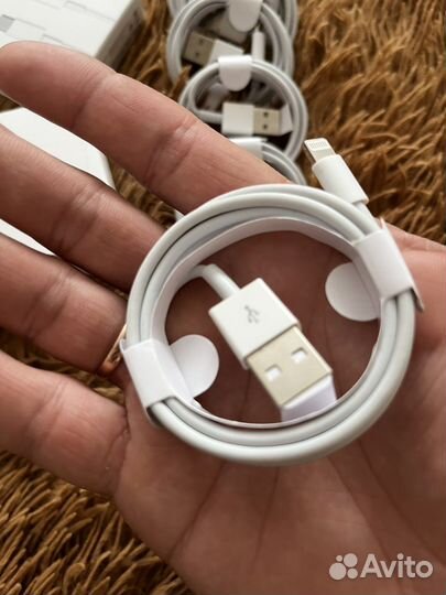 Зарядка на iPhone