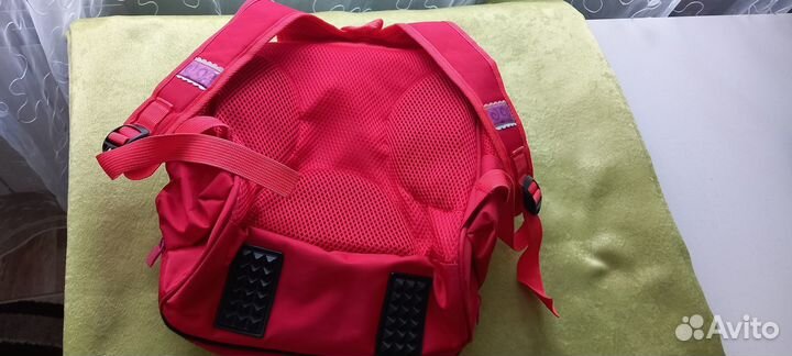 Продам школьный рюкзак для девочки