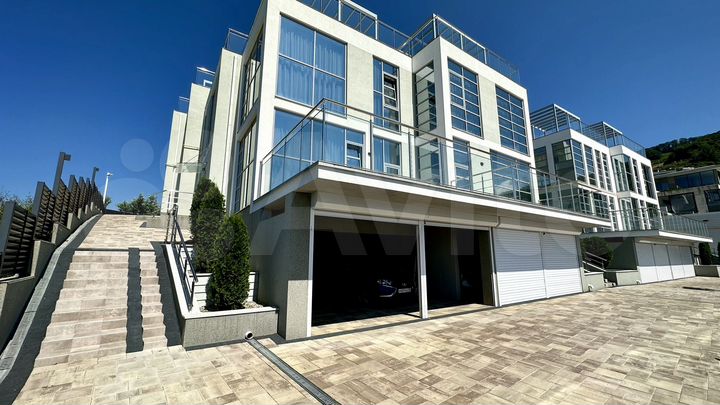 4-к. квартира, 270 м², 2/3 эт.