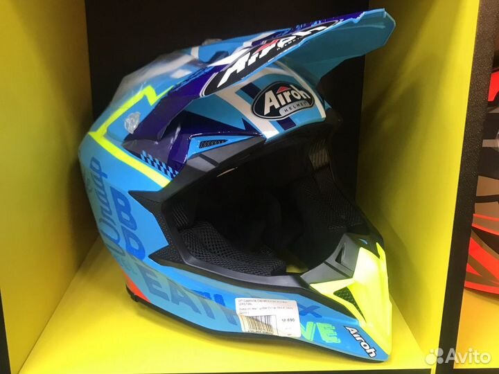 Кроссовый шлем Airoh Wraap Street Azure Gloss