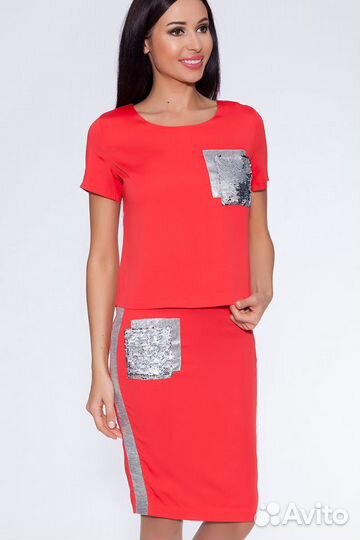 Новый яркий костюм