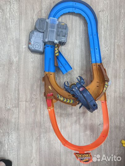 Трек Hot Wheels Monster Trucks Scorpion Bite