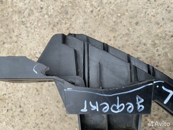 Кронштейн передней левой фары хавал ф7