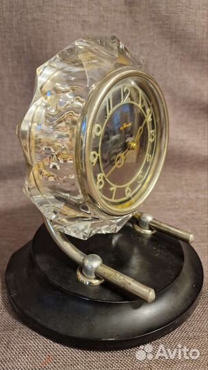 Настольные часы Маяк. СССР. На ходу