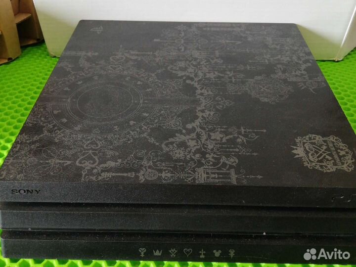 Sony PS4 PRO 1TB Эксклюзив KingDom Hearts